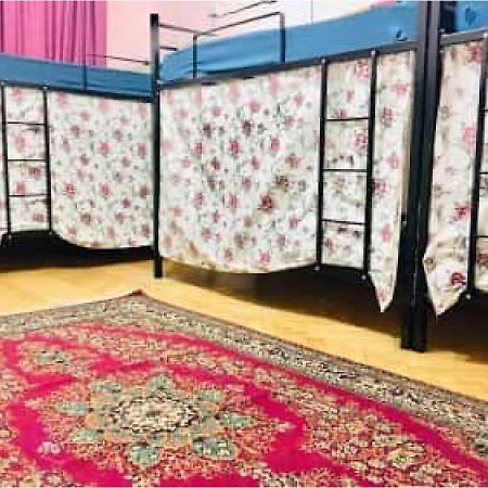 Taj Hostel Tbilisi Eksteriør bilde