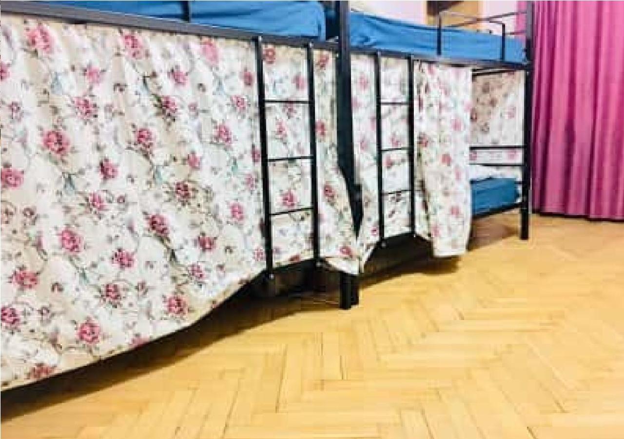 Taj Hostel Tbilisi Eksteriør bilde